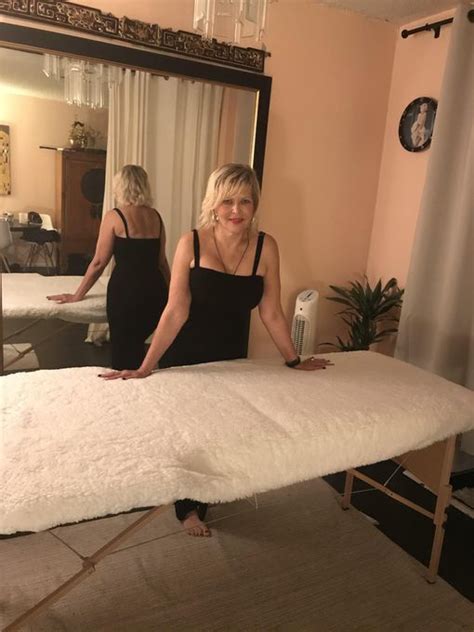 Tantric massage Find a prostitute Legian